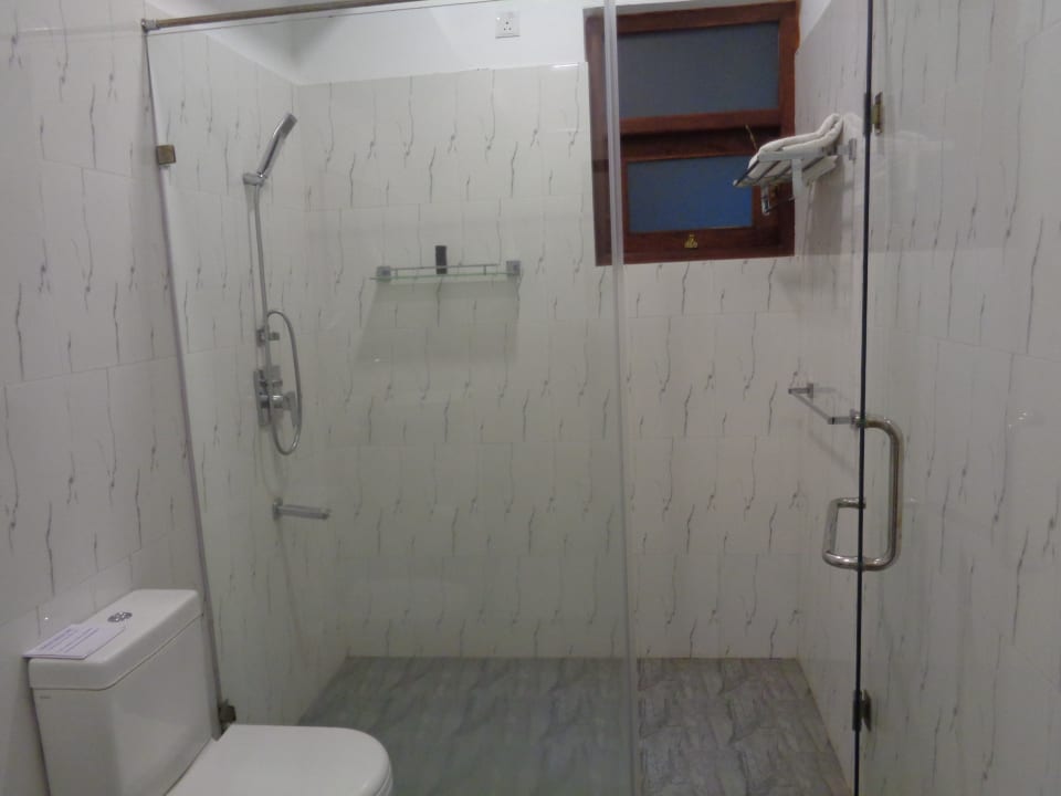 Große Duschkabine Wewa Addara Hotel - Hotel by the lake