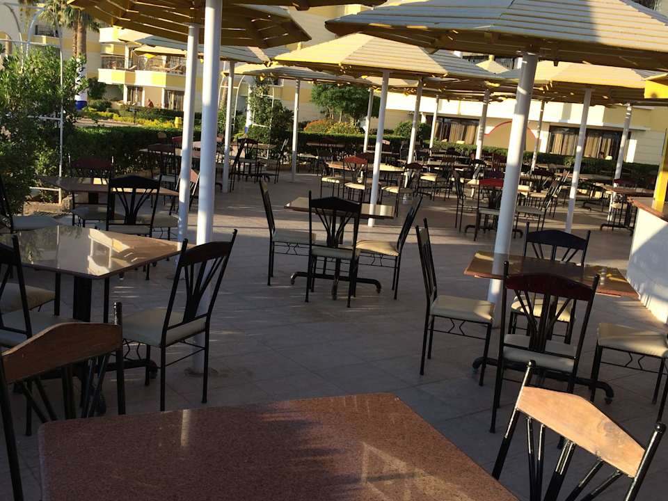 Hotel Strand um ca. 5:30 Uhr Ruhe vor dem Sturm SUNRISE Holidays Resort (Adults Only)