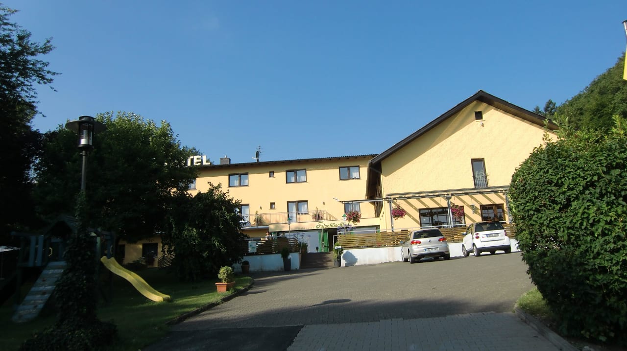 Auffahrt Waldhotel Felschbachhof