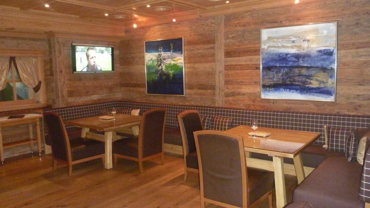 Gemütliche Bar Burg Vital Resort