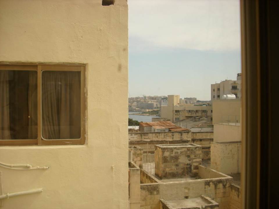 Minimaler Meerblick Days Inn Hotel & Residence