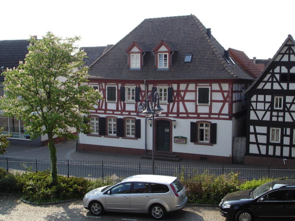 Vorderseite Gästehaus Seither Zur Traube