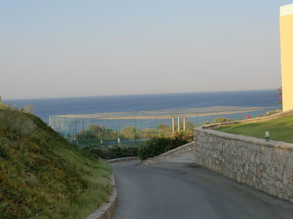 Fußballplatz auf der Hotelanlage Hotel Kalithea Mare Palace