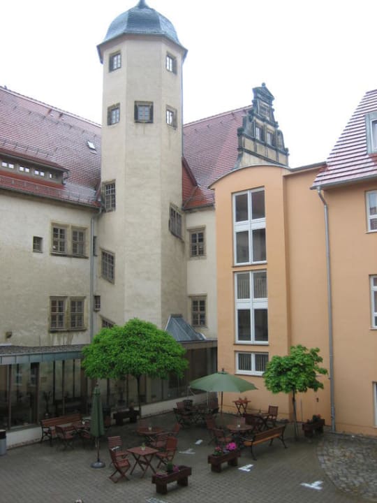 Blick in den Innhof Hotel Wyndham Garden Quedlinburg Stadtschloss