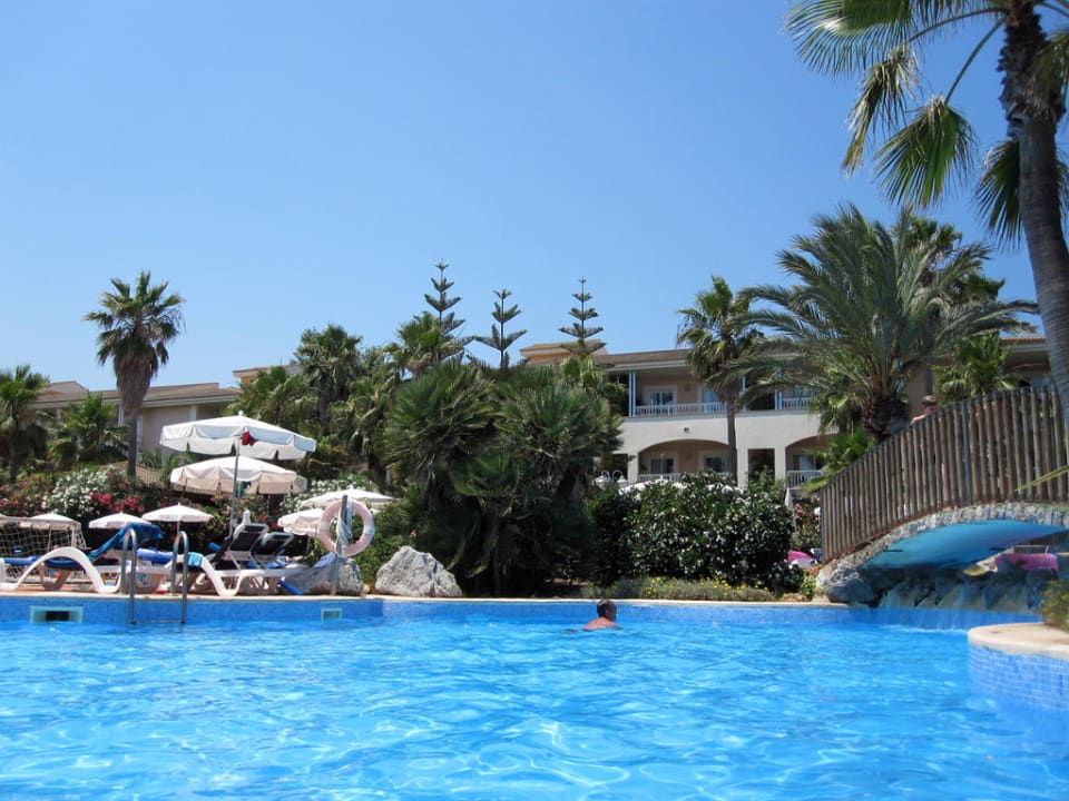 Mittags am Pool Playa Garden Selection Hotel & Spa
