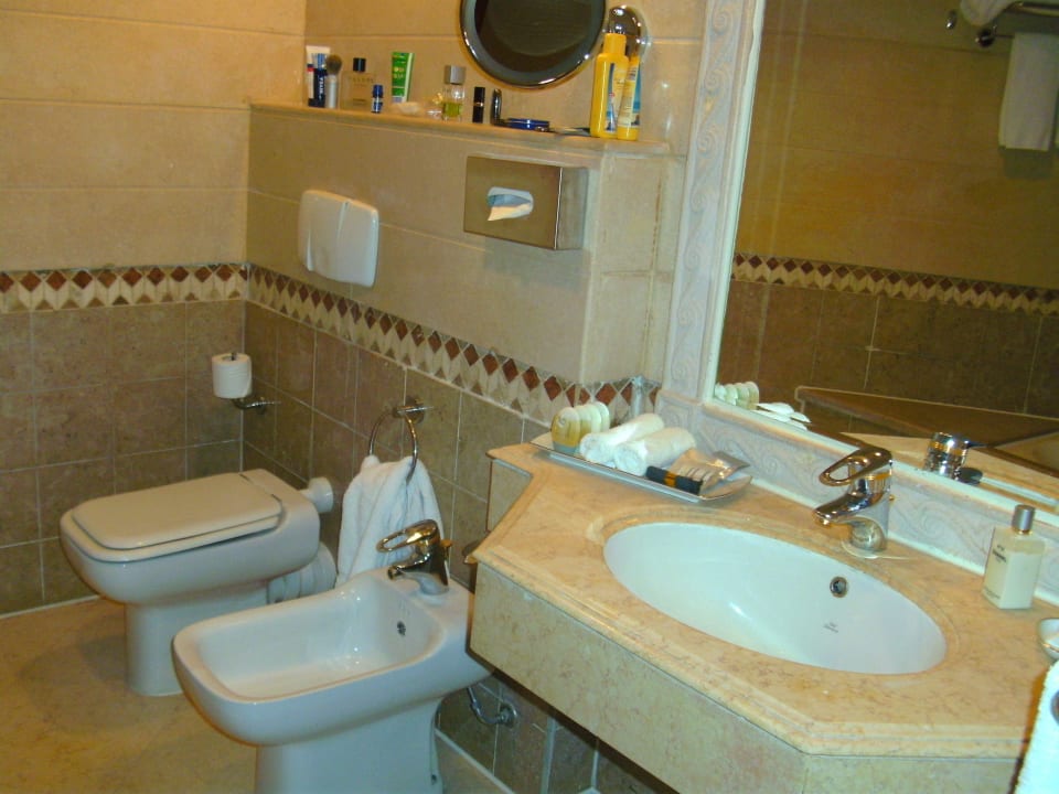 Bad rechte Seite Palm Royale Resort - Soma Bay