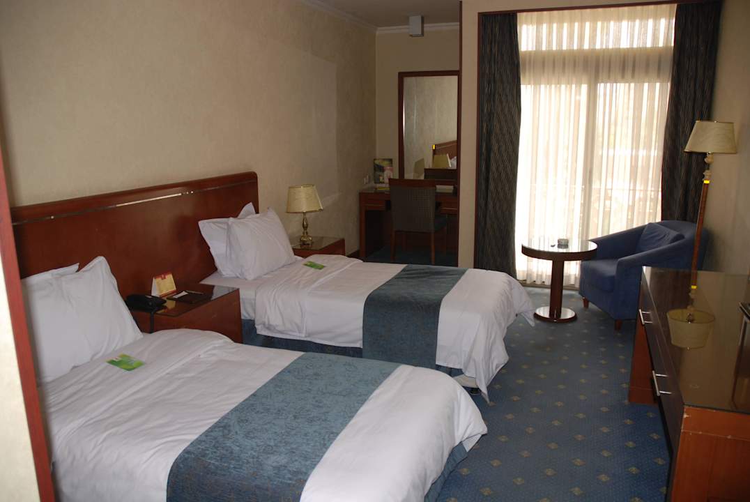 Zimmer Parsian Kowsar Hotel