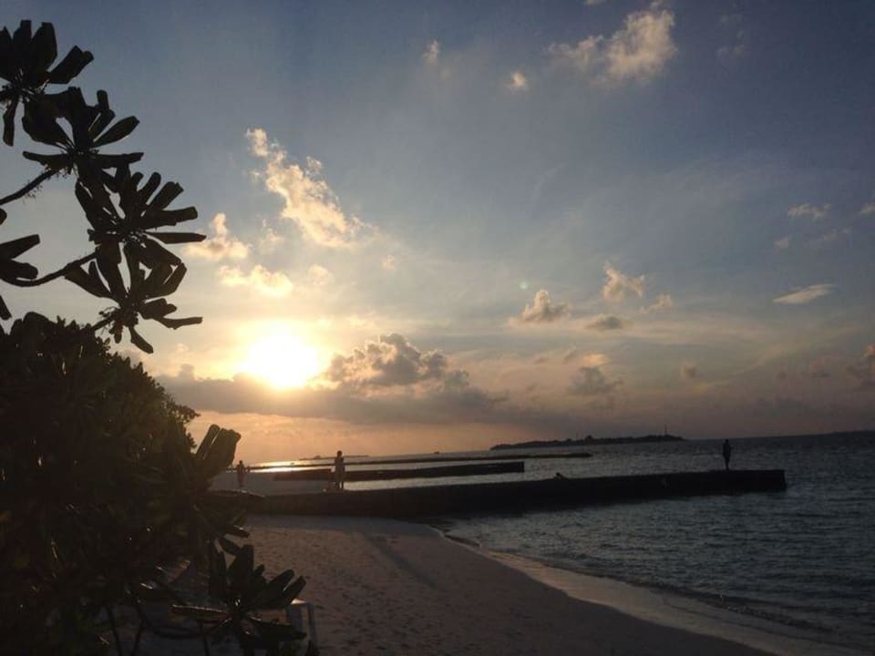 Abenddämmerung Adaaran Select Meedhupparu Island Resort - Premium All Inclusive