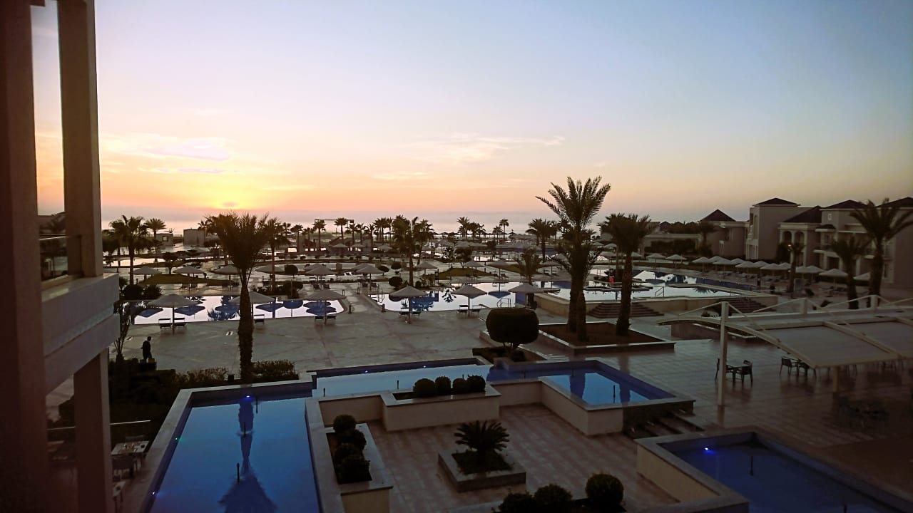 Pool Pickalbatros White Beach Resort