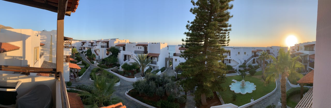 Ausblick Alexander Beach Hotel & Village Resort