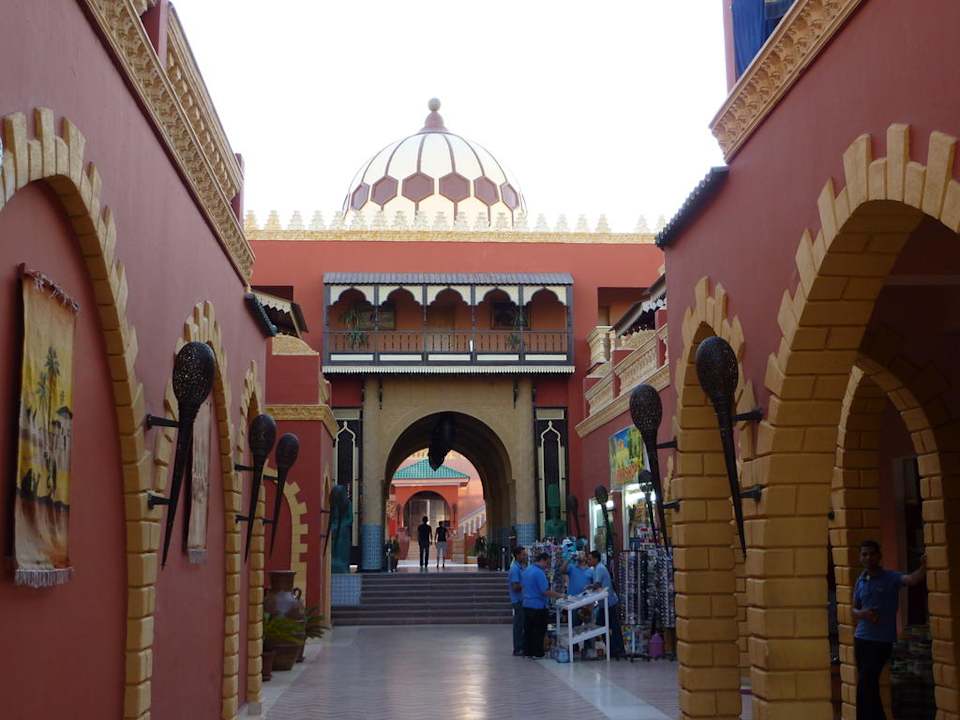 Einkaufsmeile Pickalbatros Alf Leila Wa Leila Resort - Neverland Hurghada