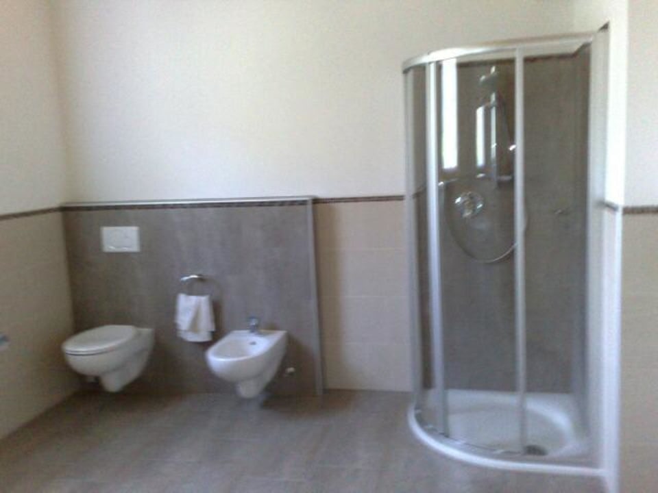 Dusche Ferienwohnung " Arnica " Bauernhof Valbuna