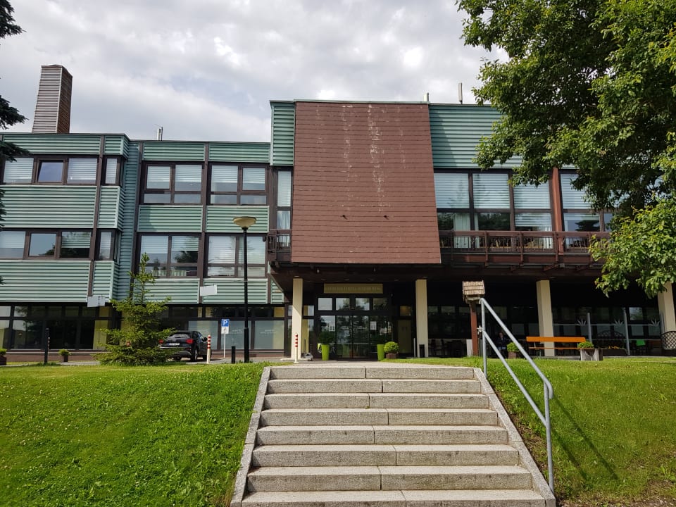 Außenansicht AHORN Waldhotel Altenberg