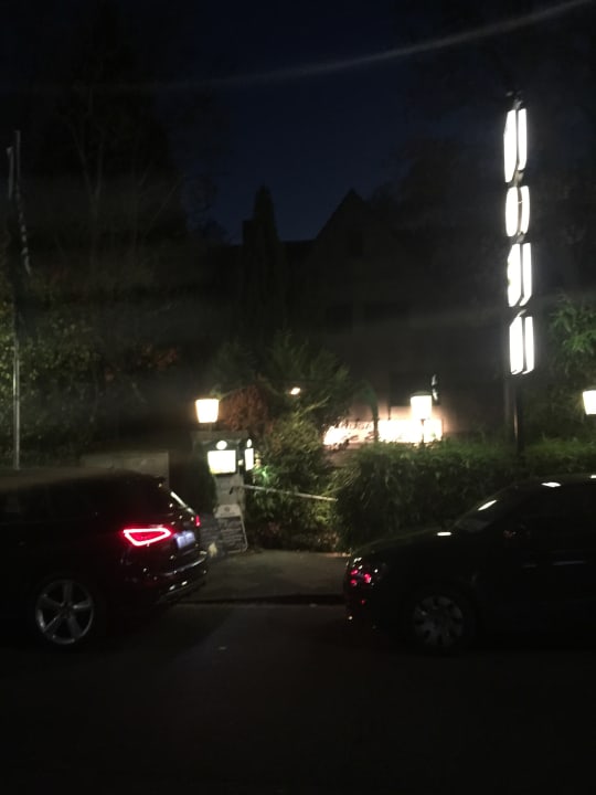 Außenansicht Waldhotel Unterbach