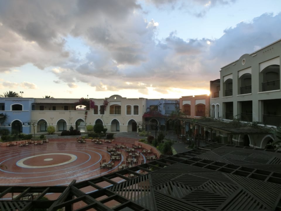 Regen in der Nacht Jaz Dar EL Madina