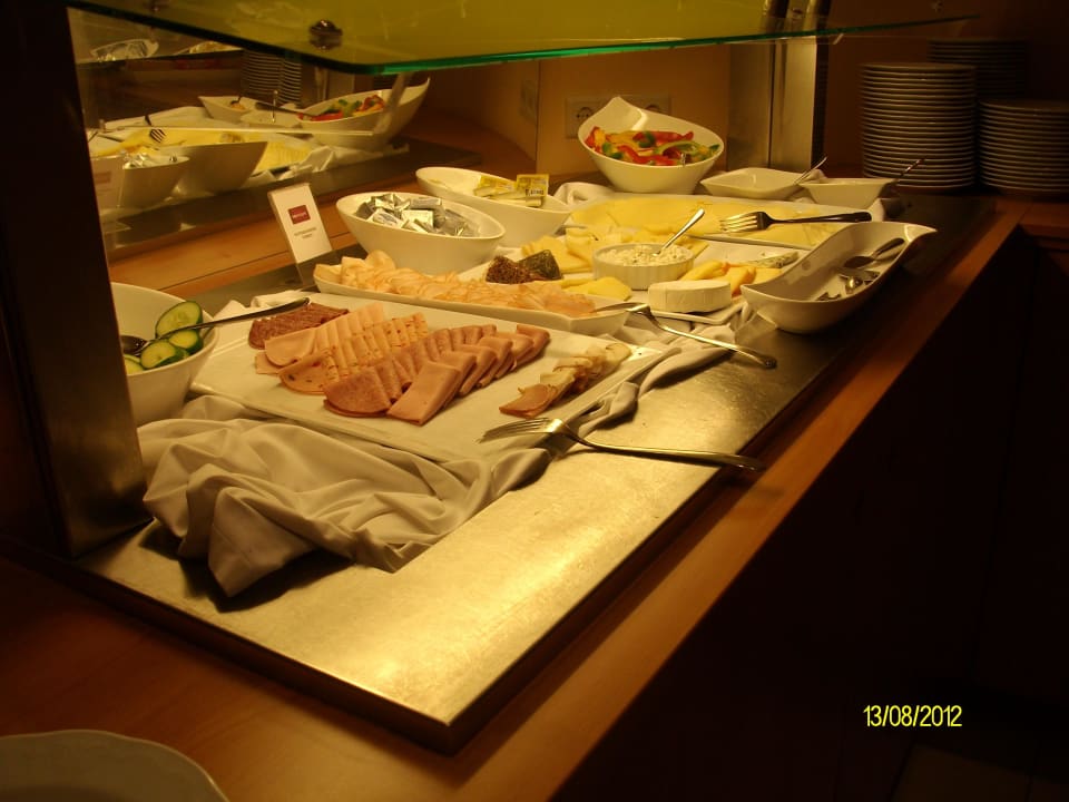 Frühstückbüffet Hotel Josefshof am Rathaus