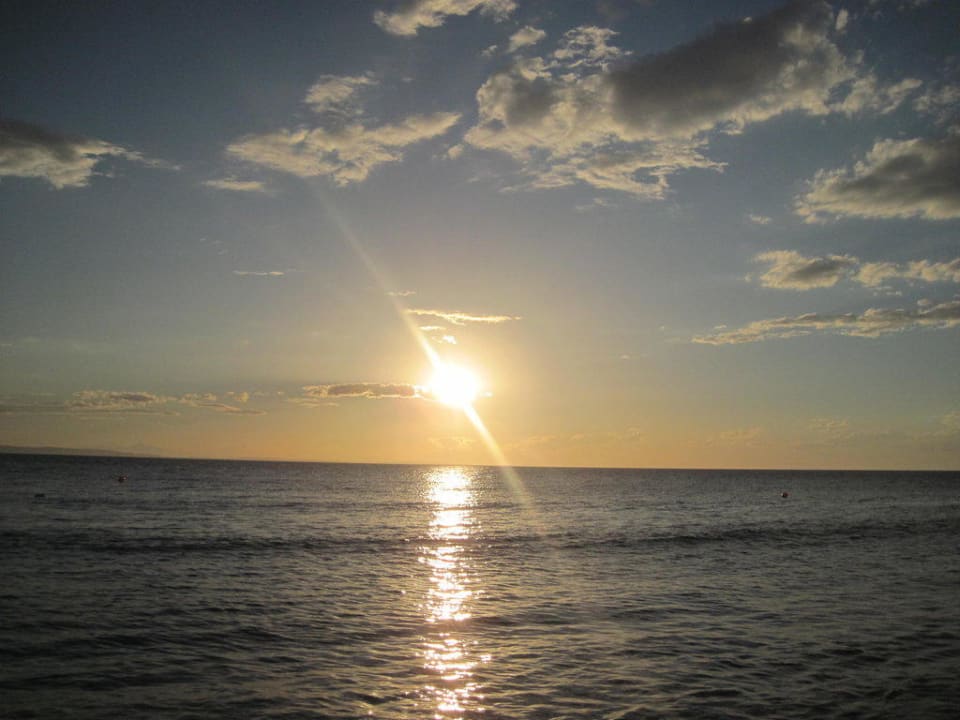 Sonnenuntergang am Hotel - Strand Anthemus Sea Beach Hotel & Spa