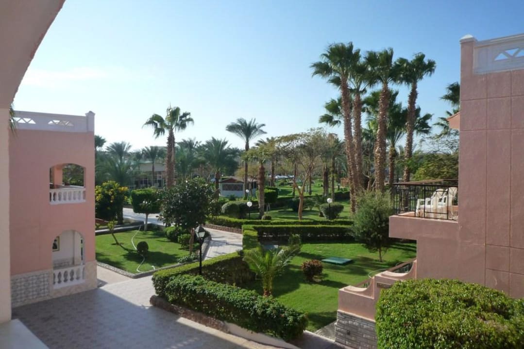 Gartenanlage ist sehr schön und sauber Beach Albatros Resort