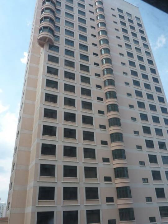 Tower Sheraton Saigon Grand Opera Hotel