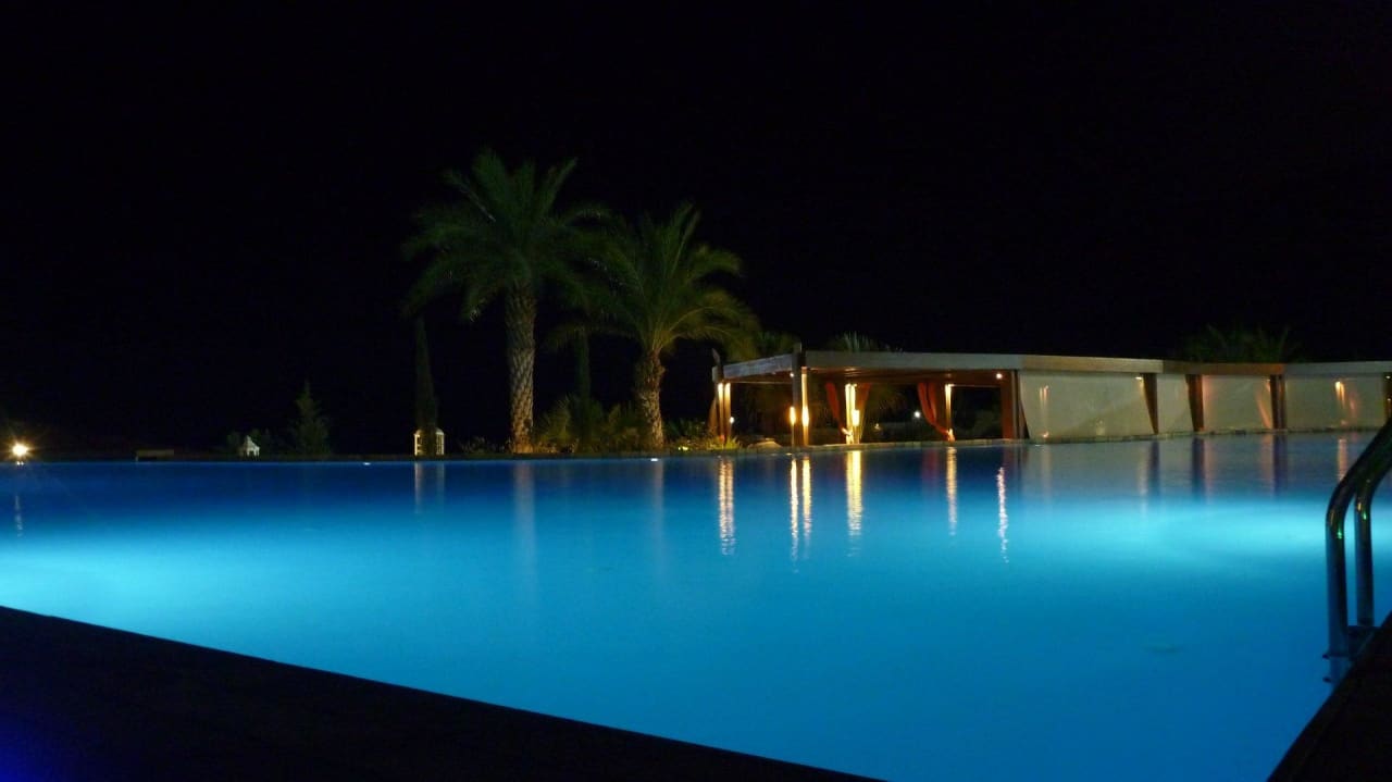 Pool bei Nacht Aquagrand Artistic Luxury Beach Resort - Adults only