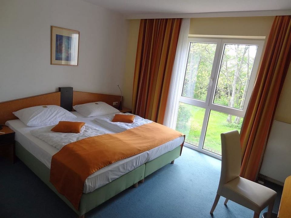 Standard-DZ Nr. 106 H+ Hotel Erfurt