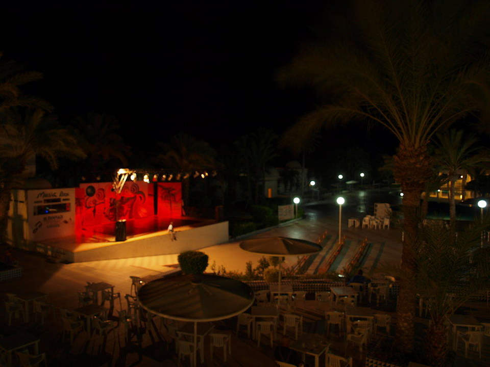 Bühne für das Abendprogramm Hotel El Mouradi Djerba Menzel