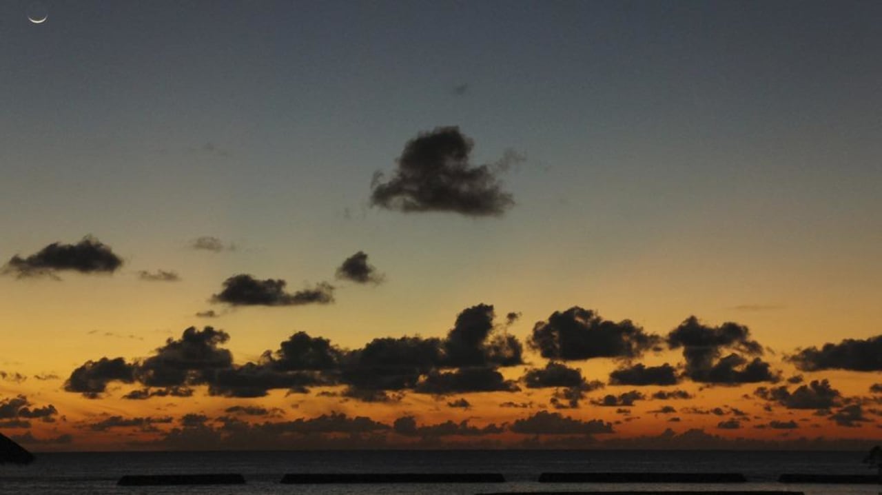 Sonnenuntergang Veligandu Maldives Resort Island