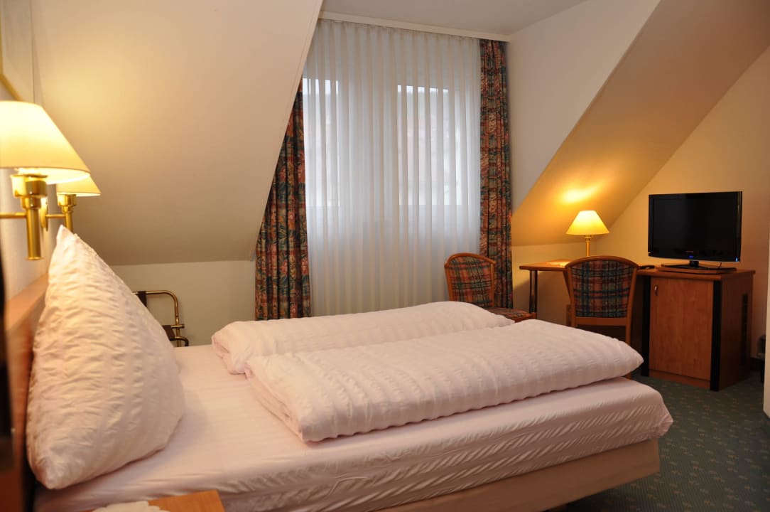 Blick in ein Gästezimmer Pension und Gaststätte Sonnengarten