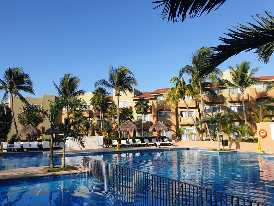 Pool Viva Azteca by Wyndham - All Inclusive Resort
