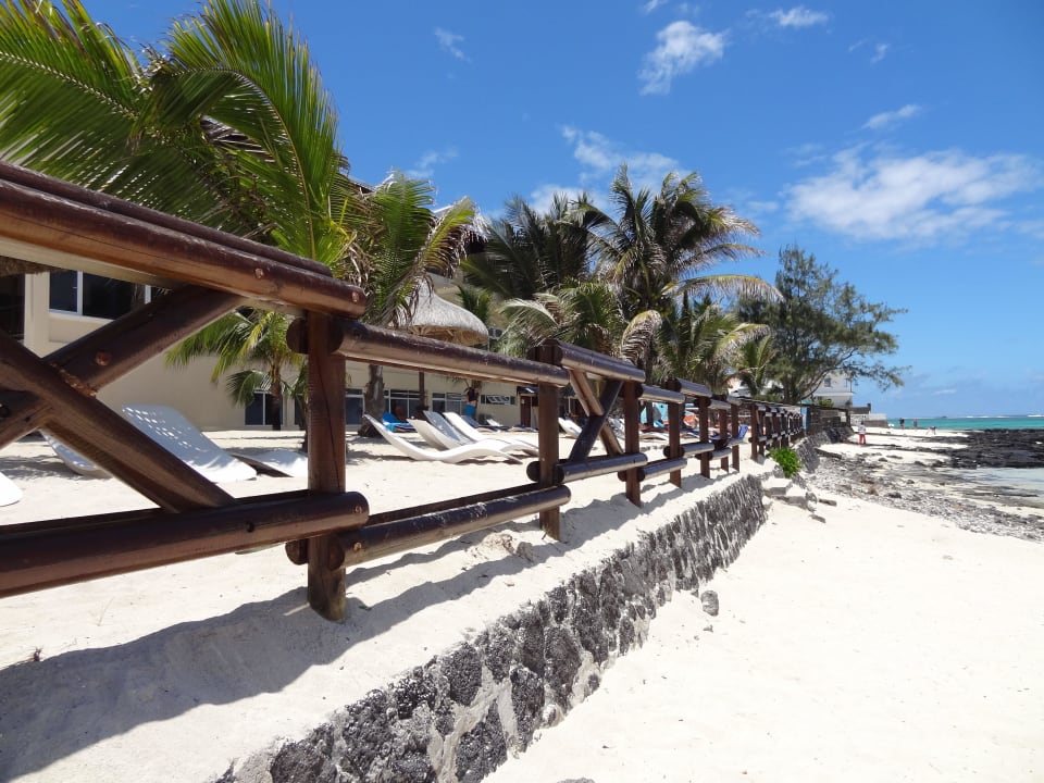 Blue Lagoon  Le Peninsula Bay Beach Resort & Spa