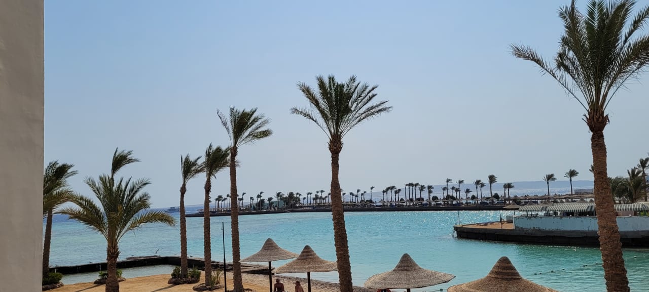 Strand Arabia Azur Resort