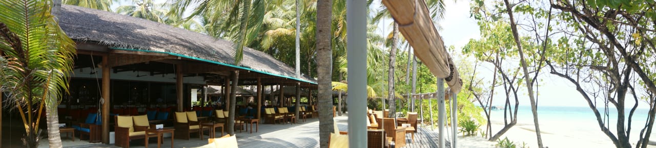 Die Hauptbar  NH Collection Maldives Reethi Resort