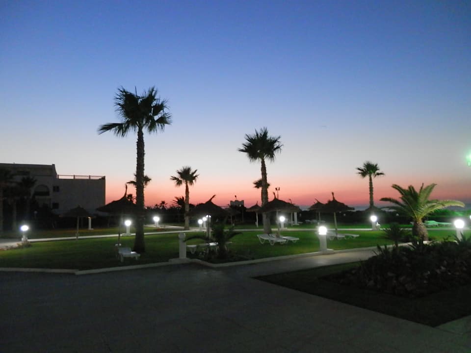 Zwischen Hotel und Strand Hotel Amir Palace