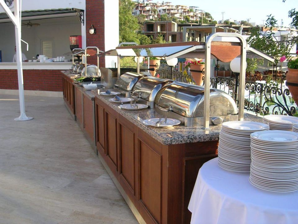 Buffet Cactus Fleur Beach