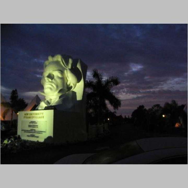 Beethoven Pyramids in Florida
