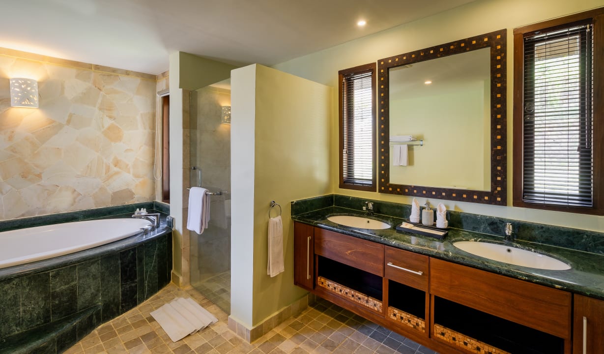 Zimmer Wyndham Sundancer Resort Lombok