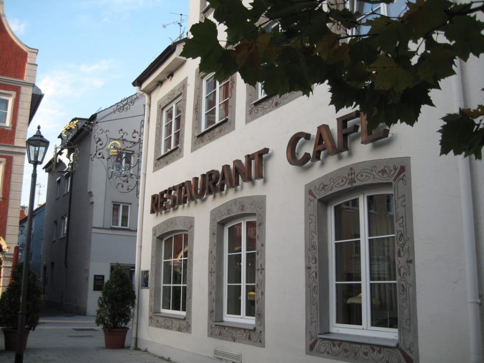 Blick aufs weisse Ross Hotel Weisses Ross