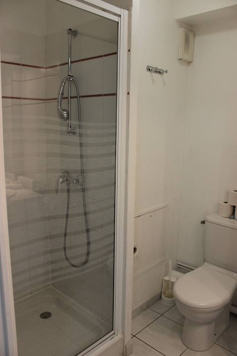 Badezimmer Residence Odalys Aix Le Clos de la Chartreuse