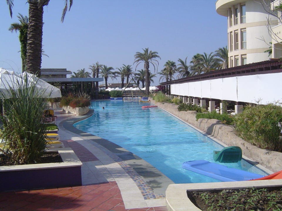 Langgestreckter Haupt-Pool TUI BLUE Xanthe