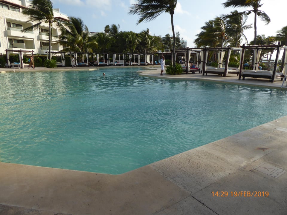 Pool Akumal Bay Beach & Wellness Resort