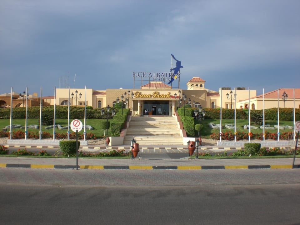 Eingang Pickalbatros Dana Beach Resort - Hurghada