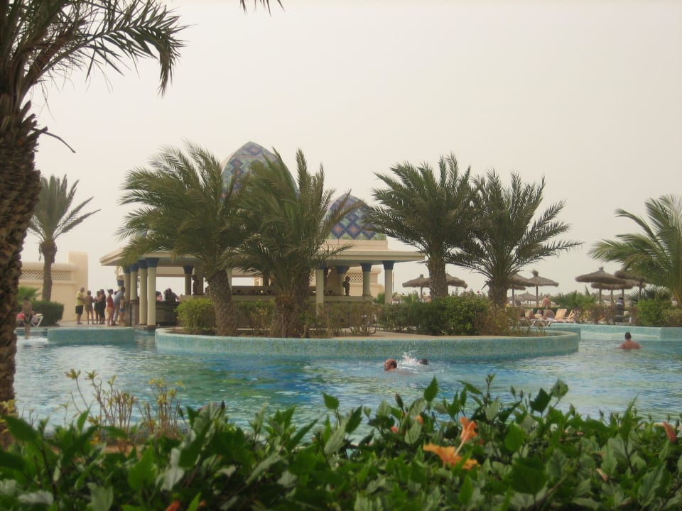 Poolbar Hotel Riu Karamboa