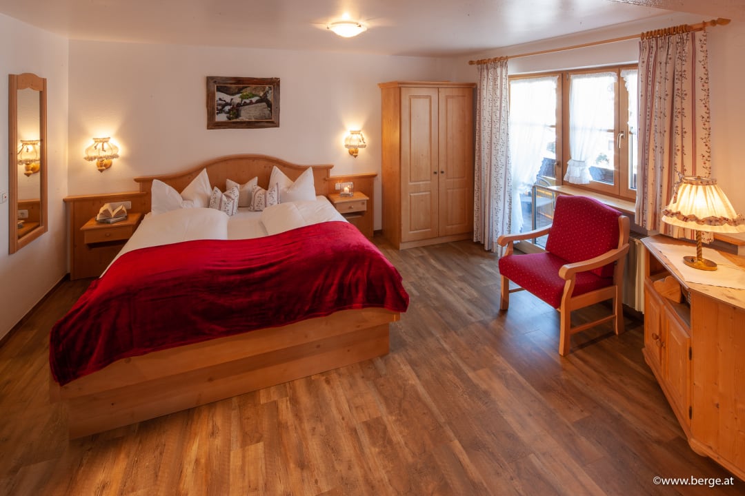 Zimmer Landgasthof und Ferienwohnungen Almenhof