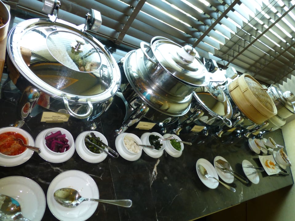 Executive Lounge/Frühstücksbüffet  Siam Kempinski Hotel Bangkok