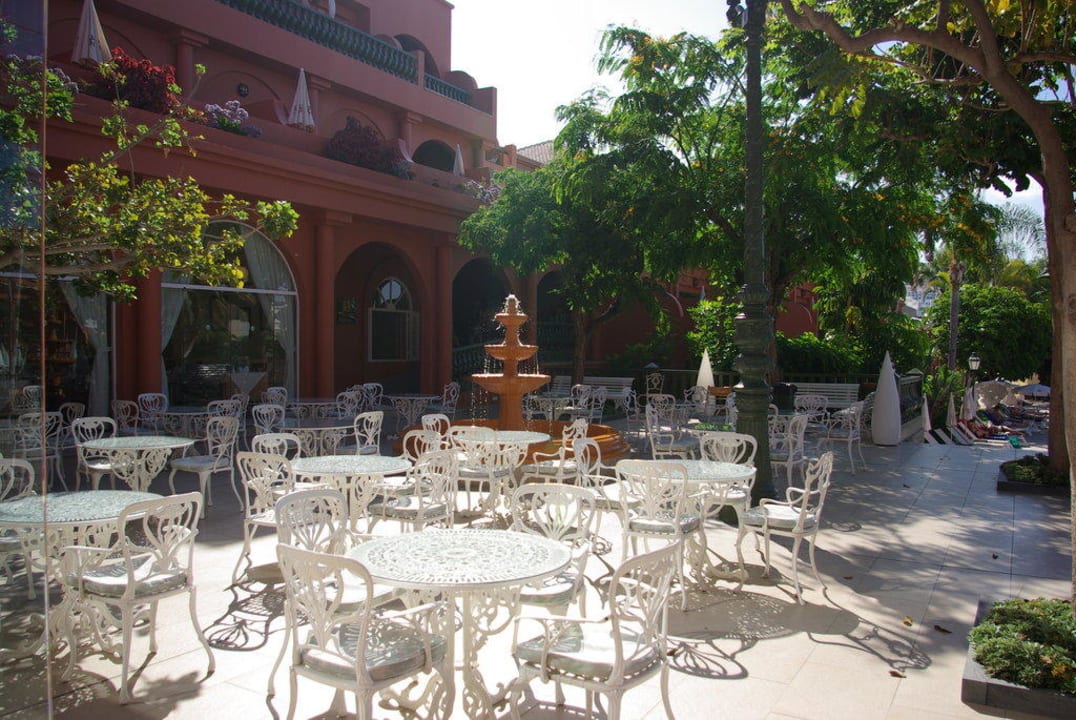 Terrasse des Restaurant / der Bar Adrián Hoteles Colón Guanahaní - Adults only