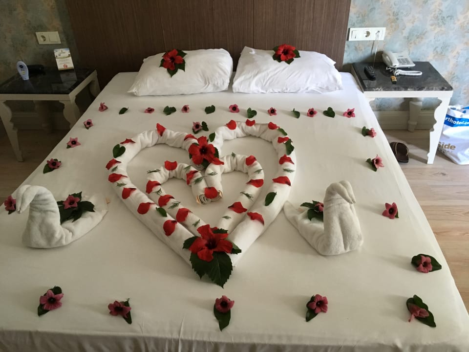Zimmer Port Side Resort Hotel