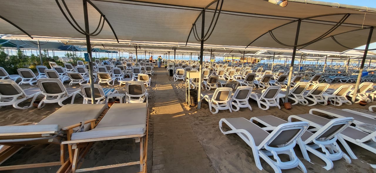 Strand Castival Hotel