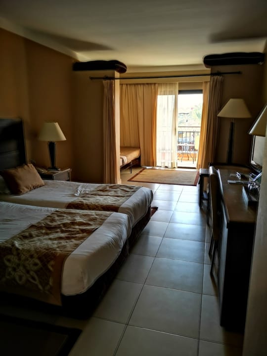 Zimmer Jaz Dar EL Madina