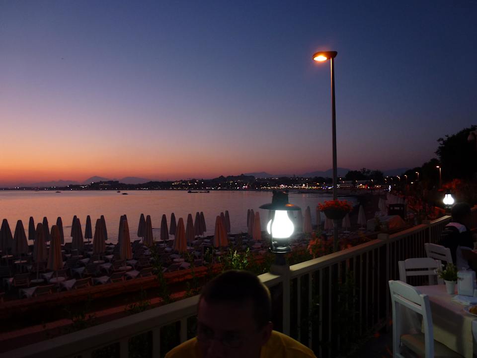 Abendessen Can Garden Beach