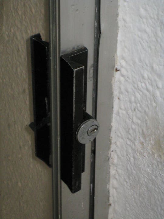 Türschloss Schiebetür Hotel Senegambia Beach